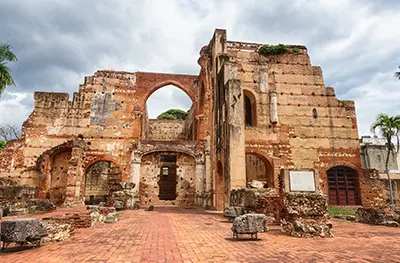 Colonial history tours